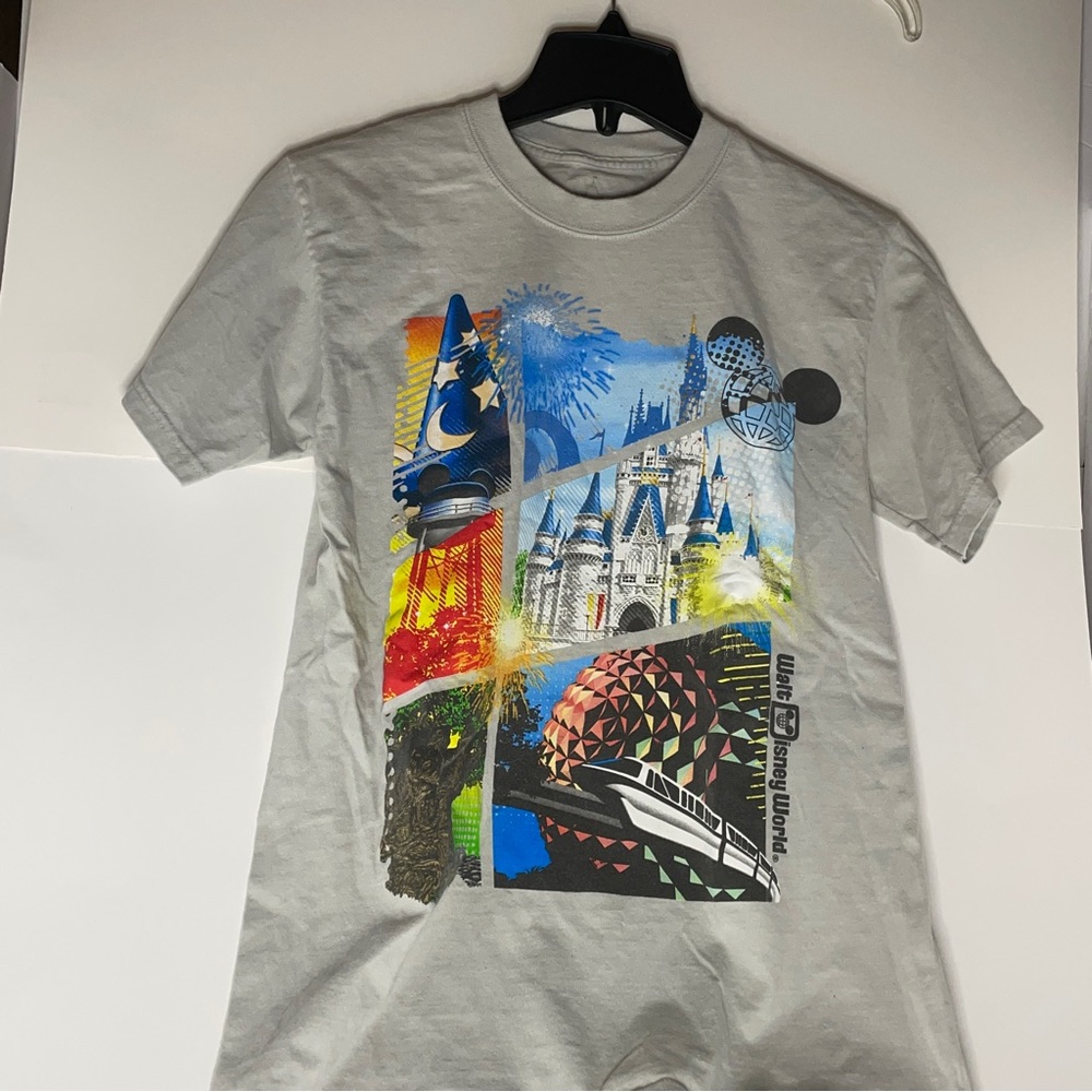 Walt Disney World T-Shirt Disney Parks Graphic Gray Adult Small